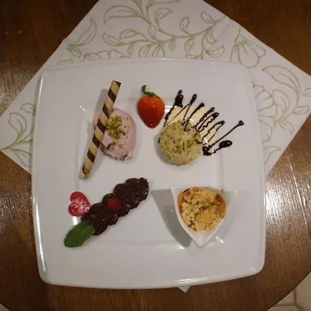 & Zum Eichenkranz Hotel Luckenwalde