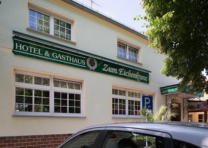 & Zum Eichenkranz Hotel Luckenwalde