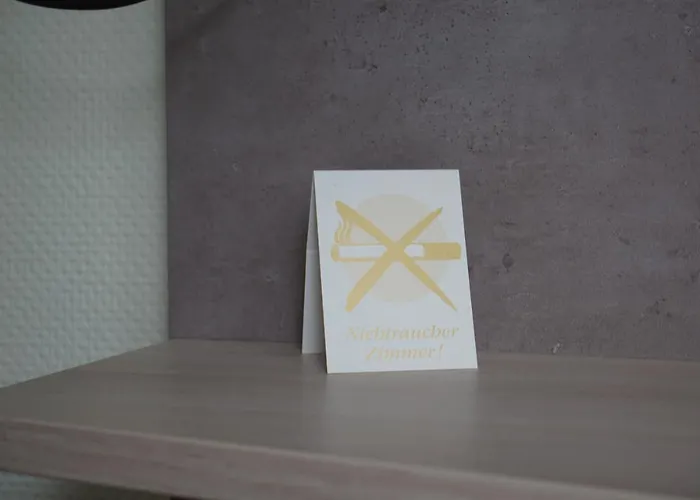 & Zum Eichenkranz Hotel Luckenwalde